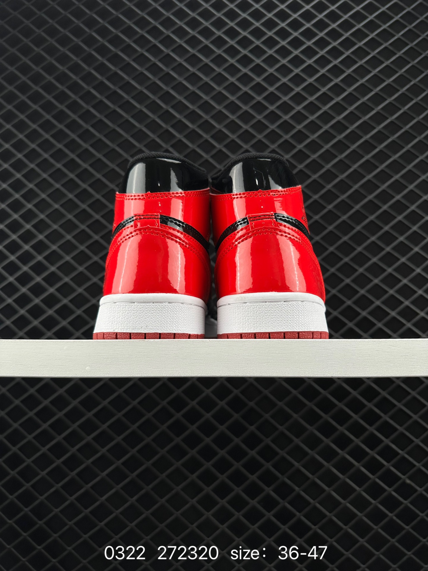 Nike Air Jordan 1 Retro High OG”Black/White“